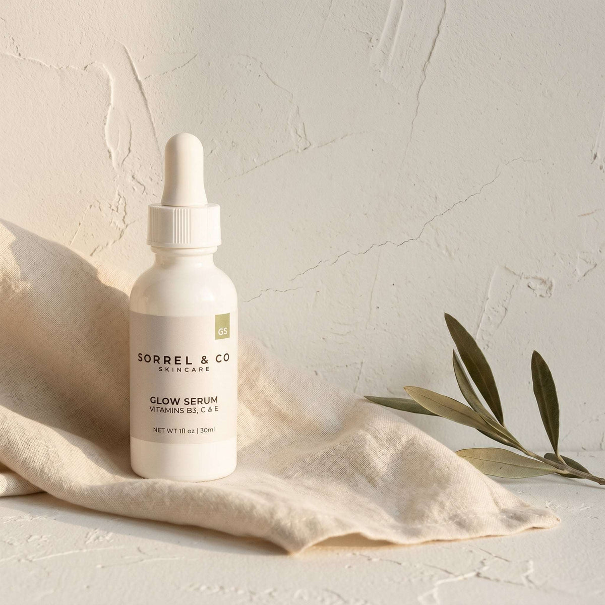 Sorrel & Co Glow Serum with Vitamins B3, C & E — view 3